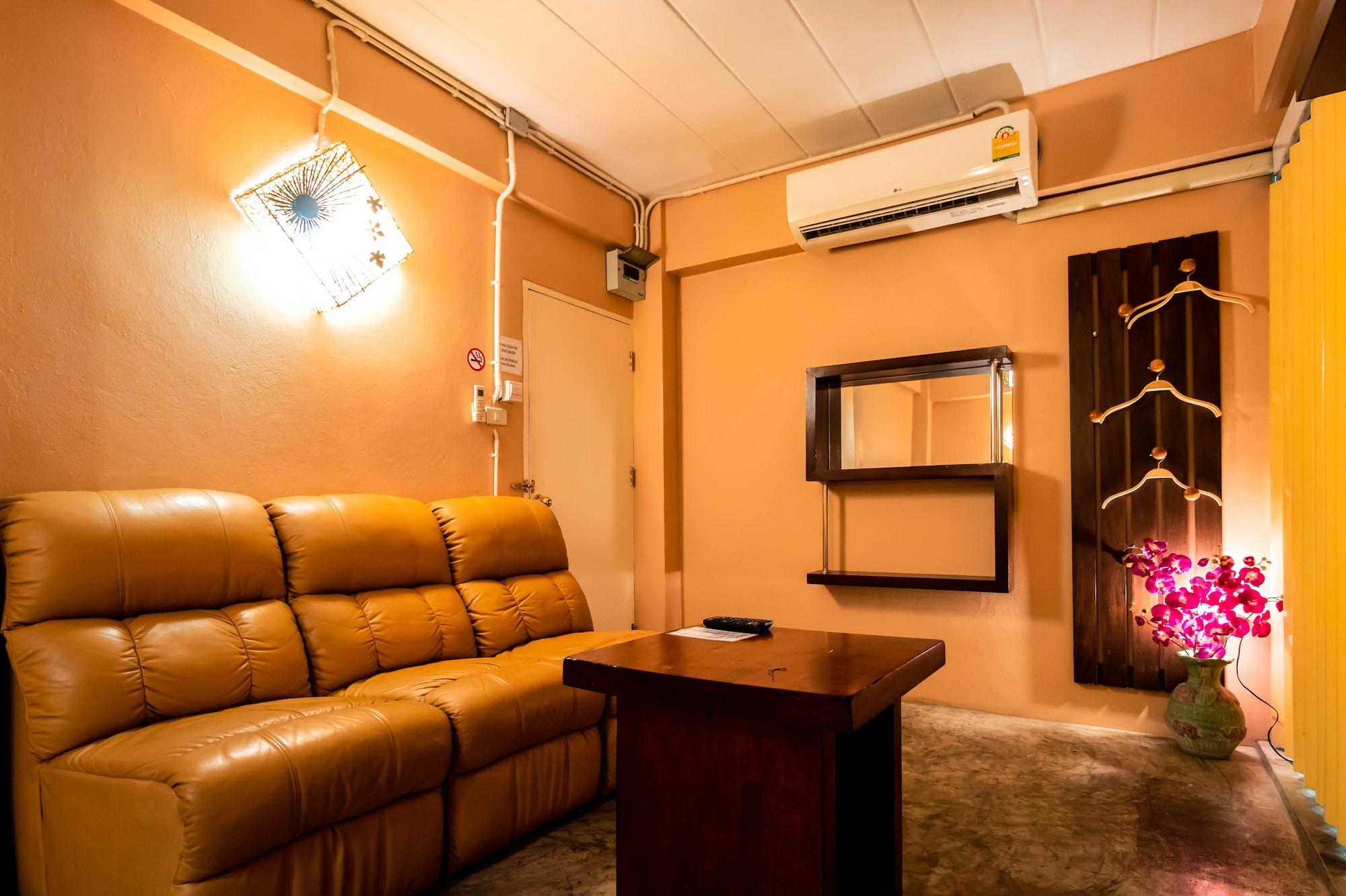 At Smile Oasis Houses Бангкок Екстер'єр фото