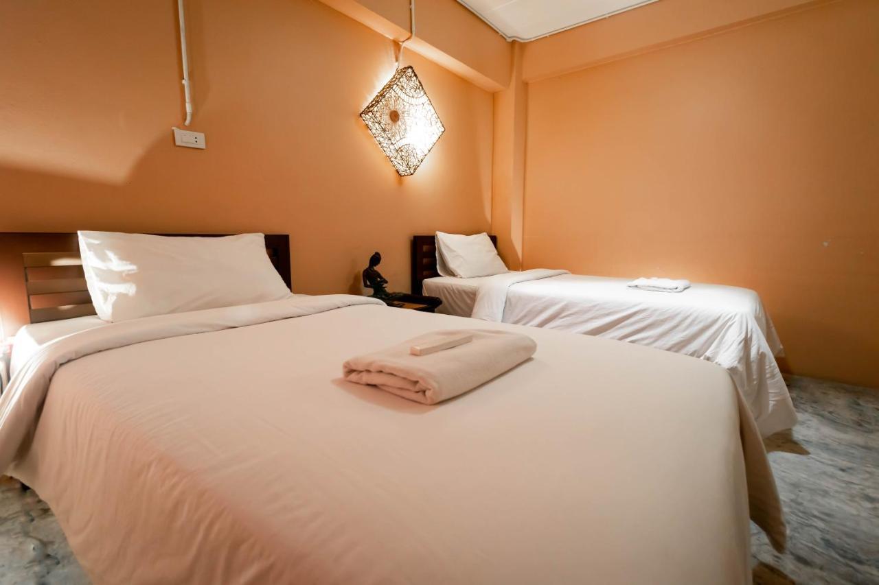 At Smile Oasis Houses Бангкок Екстер'єр фото