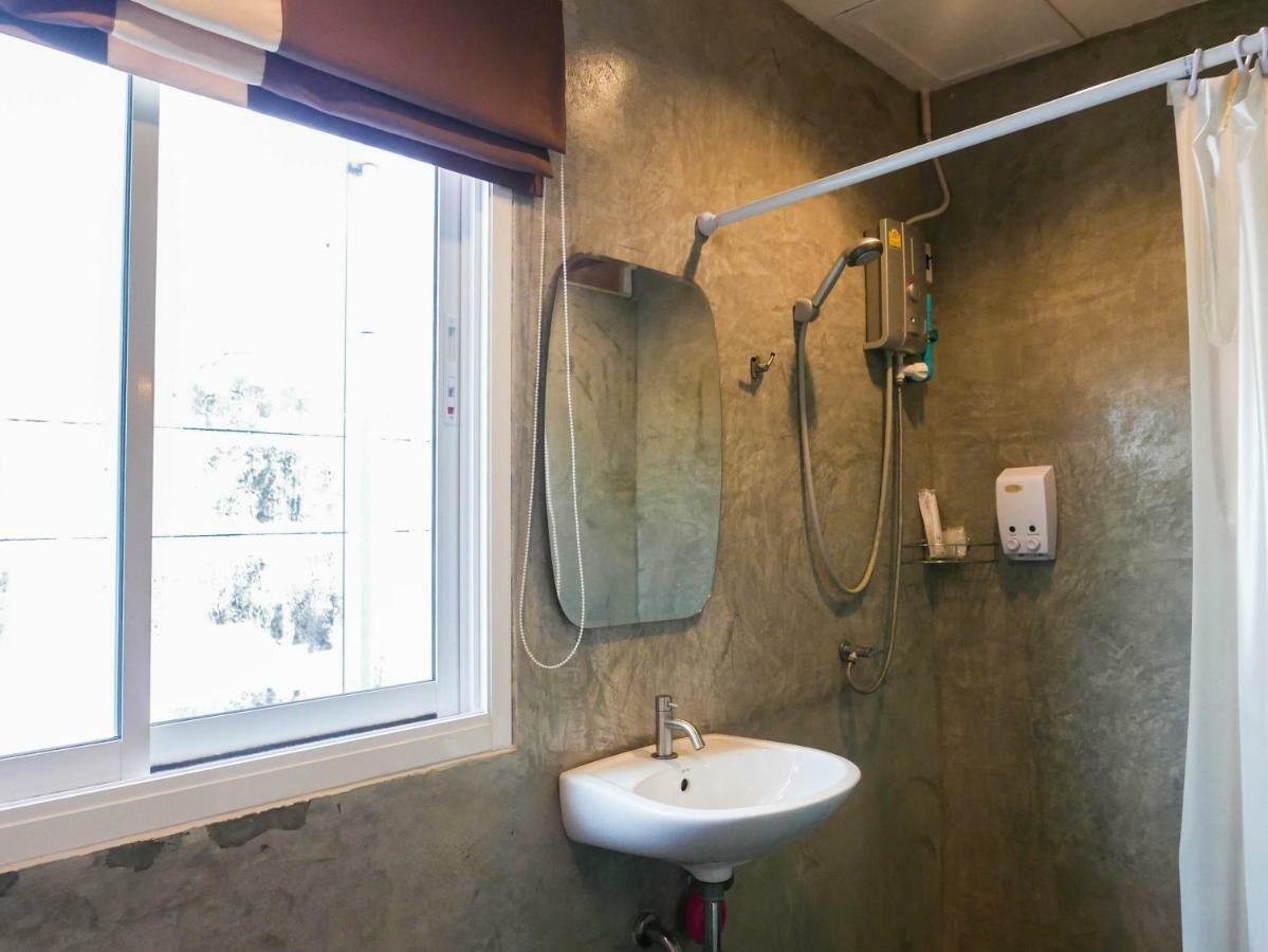 At Smile Oasis Houses Бангкок Екстер'єр фото